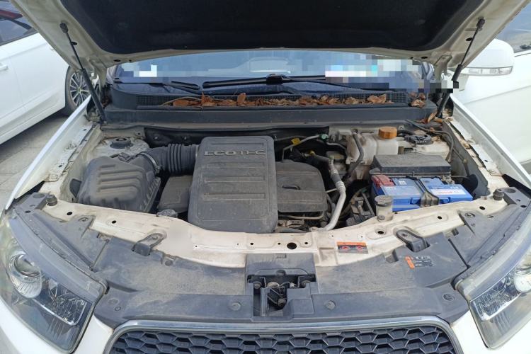 Used Chevrolet Captiva 2014 2.4L 4x4 Flagship Edition 7 Seats Engine Bay