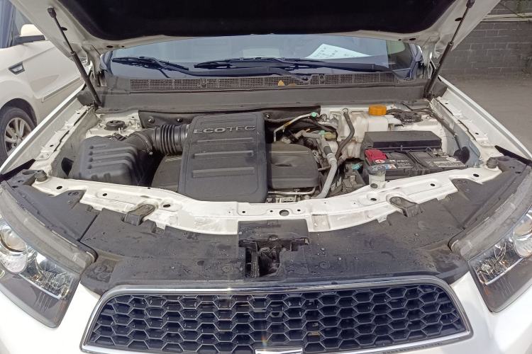 Used Chevrolet Captiva 2014 2.4L Two-Wheel Drive City Edition 5 Seats Engine Bay