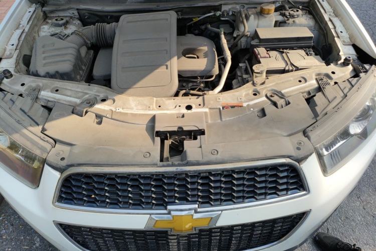 Used Chevrolet Captiva 2014 2.4L 4x4 Flagship Edition 7 Seats Engine Bay