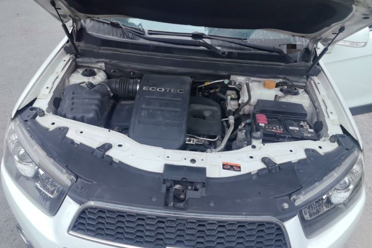 Used Chevrolet Captiva 2014 2.4L 4x4 Flagship Edition 7 Seats Engine Bay