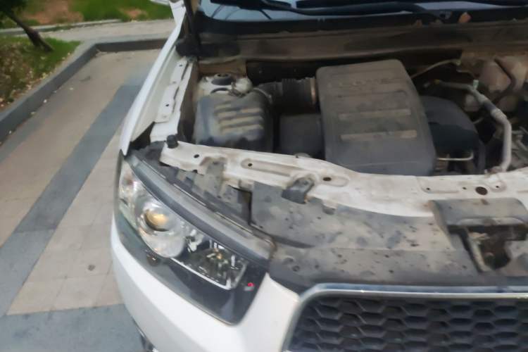 Used Chevrolet Captiva 2014 2.4L Two-Wheel Drive City Edition 5 Seats Engine Bay Right