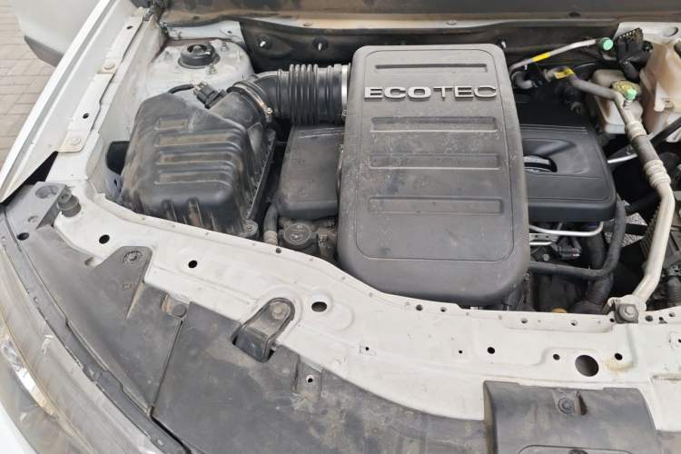 Used Chevrolet Captiva 2014 2.4L 4x4 Flagship Edition 7 Seats Engine Bay Right