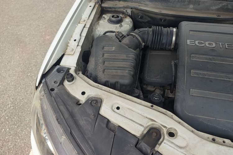 Used Chevrolet Captiva 2014 2.4L 4x4 Flagship Edition 7 Seats Engine Bay Right