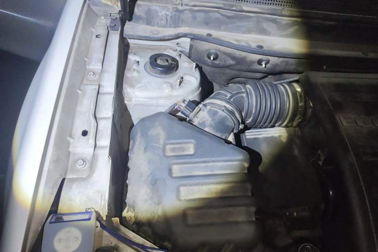 Used Chevrolet Captiva 2014 2.4L 4x4 Flagship Edition 7 Seats Engine Bay Right