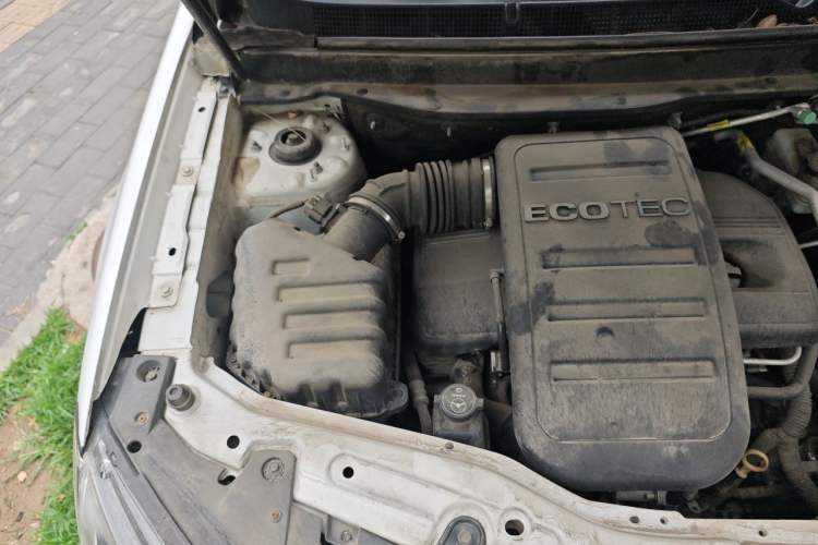 Used Chevrolet Captiva 2014 2.4L 4x4 Flagship Edition 7 Seats Engine Bay Right