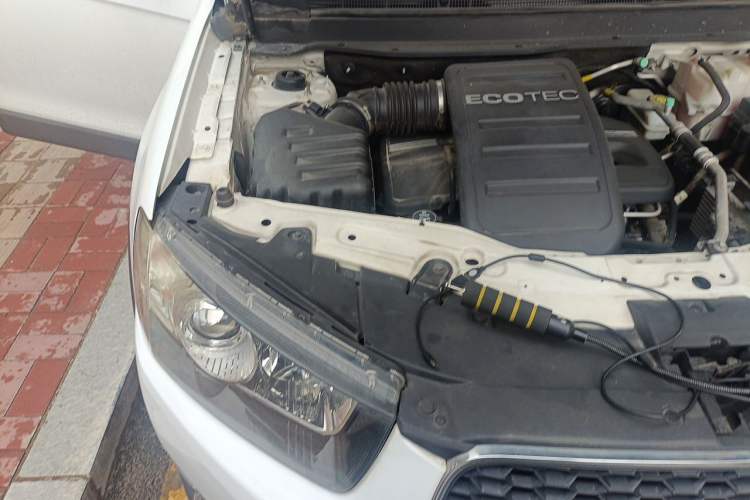 Used Chevrolet Captiva 2014 2.4L 4x4 Flagship Edition 7 Seats Engine Bay Right