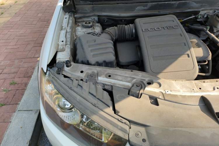 Used Chevrolet Captiva 2014 2.4L 4x4 Flagship Edition 7 Seats Engine Bay Right