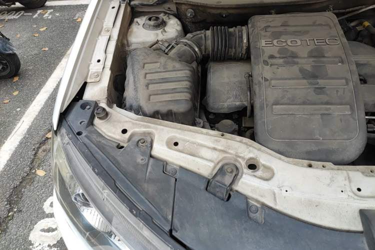 Used Chevrolet Captiva 2014 2.4L 4x4 Flagship Edition 7 Seats Engine Bay Right