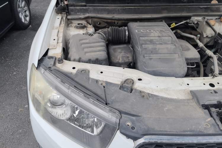 Used Chevrolet Captiva 2014 2.4L 4x4 Flagship Edition 7 Seats Engine Bay Right