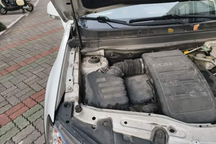 Used Chevrolet Captiva 2014 2.4L 4x4 Flagship Edition 7 Seats Engine Bay Right