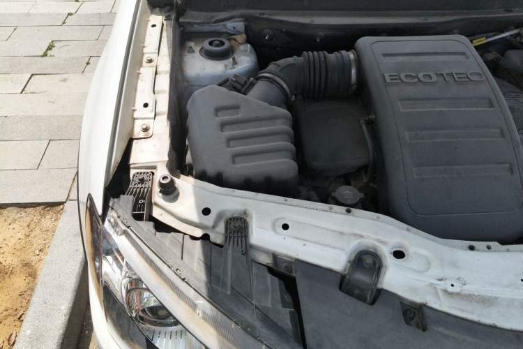 Used Chevrolet Captiva 2014 2.4L Two-Wheel Drive City Edition 5 Seats Engine Bay Right