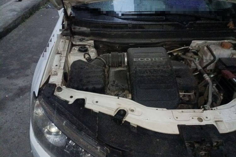 Used Chevrolet Captiva 2014 2.4L Two-Wheel Drive Urban Version 7 Seats Engine Bay Right
