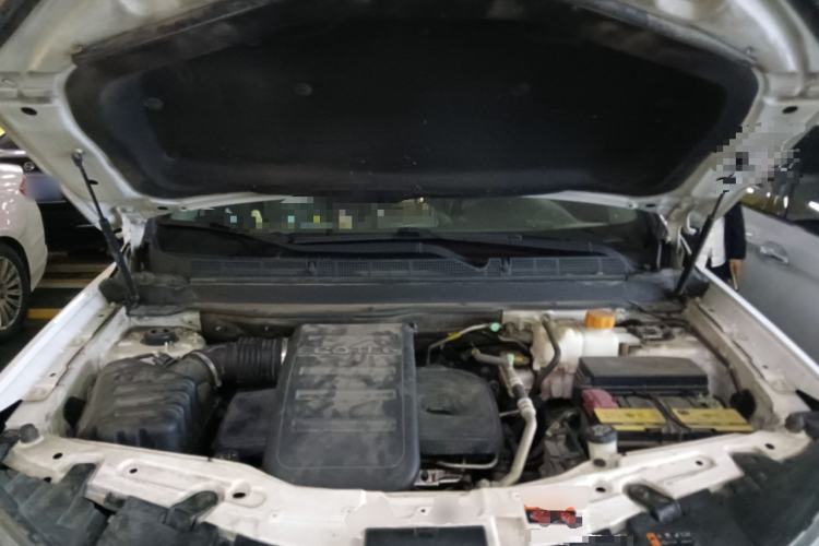 Used Chevrolet Captiva 2014 2.4L 4x4 Flagship Edition 7 Seats Engine Bay