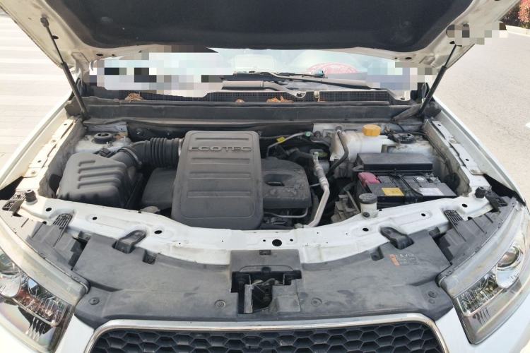Used Chevrolet Captiva 2014 2.4L Two-Wheel Drive City Edition 5 Seats Engine Bay