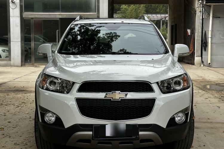 Used Chevrolet Captiva 2014 2.4L 4x4 Flagship Edition 7 Seats Exterior 1