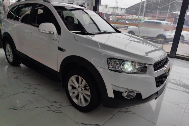 Used Chevrolet Captiva 2014 2.4L 4x4 Flagship Edition 7 Seats Exterior 1