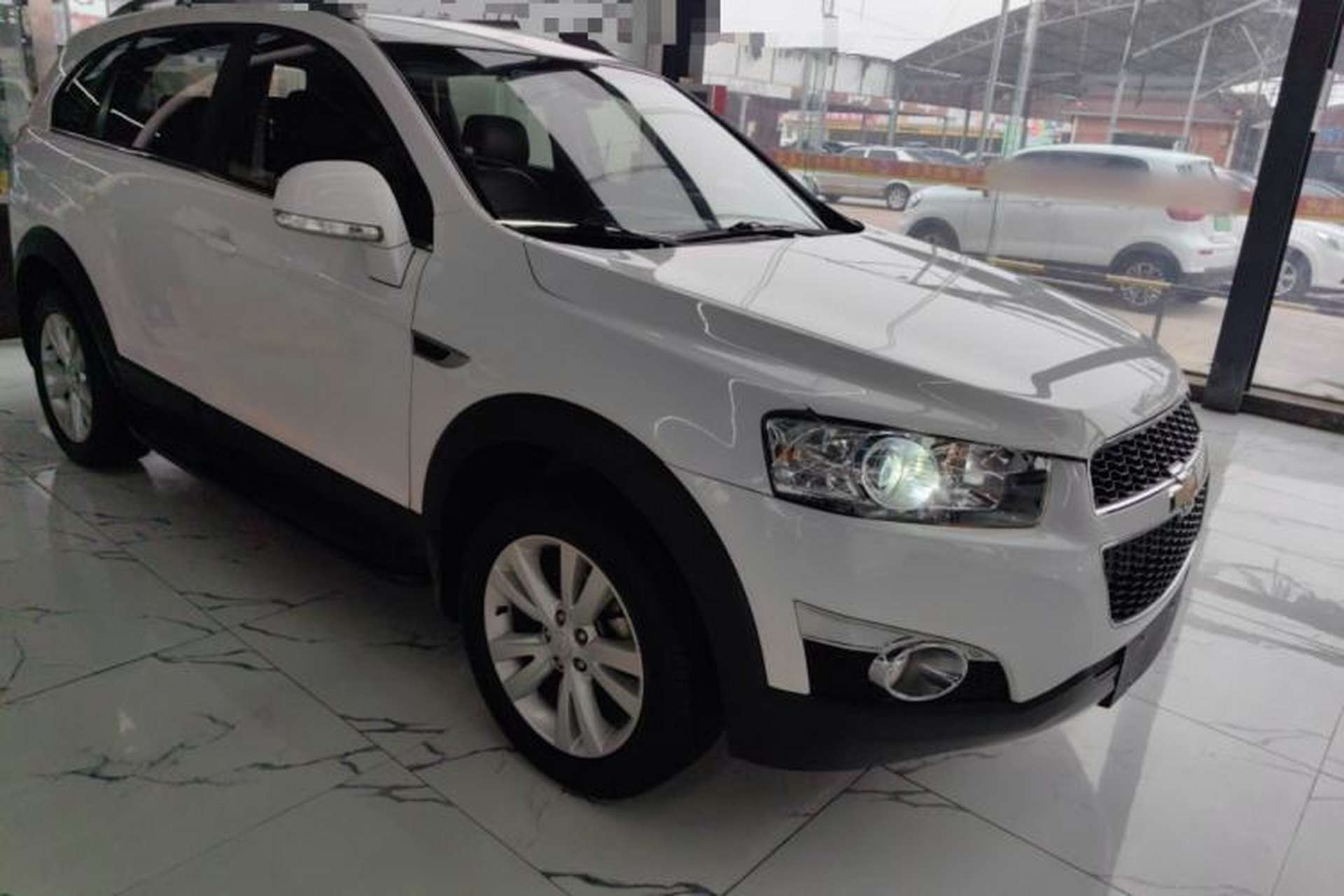 Used Chevrolet Captiva 2014 2.4L 4x4 Flagship Edition 7 Seats Exterior 1