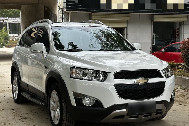 Used Chevrolet Captiva 2014 2.4L 4x4 Flagship Edition 7 Seats Exterior 3