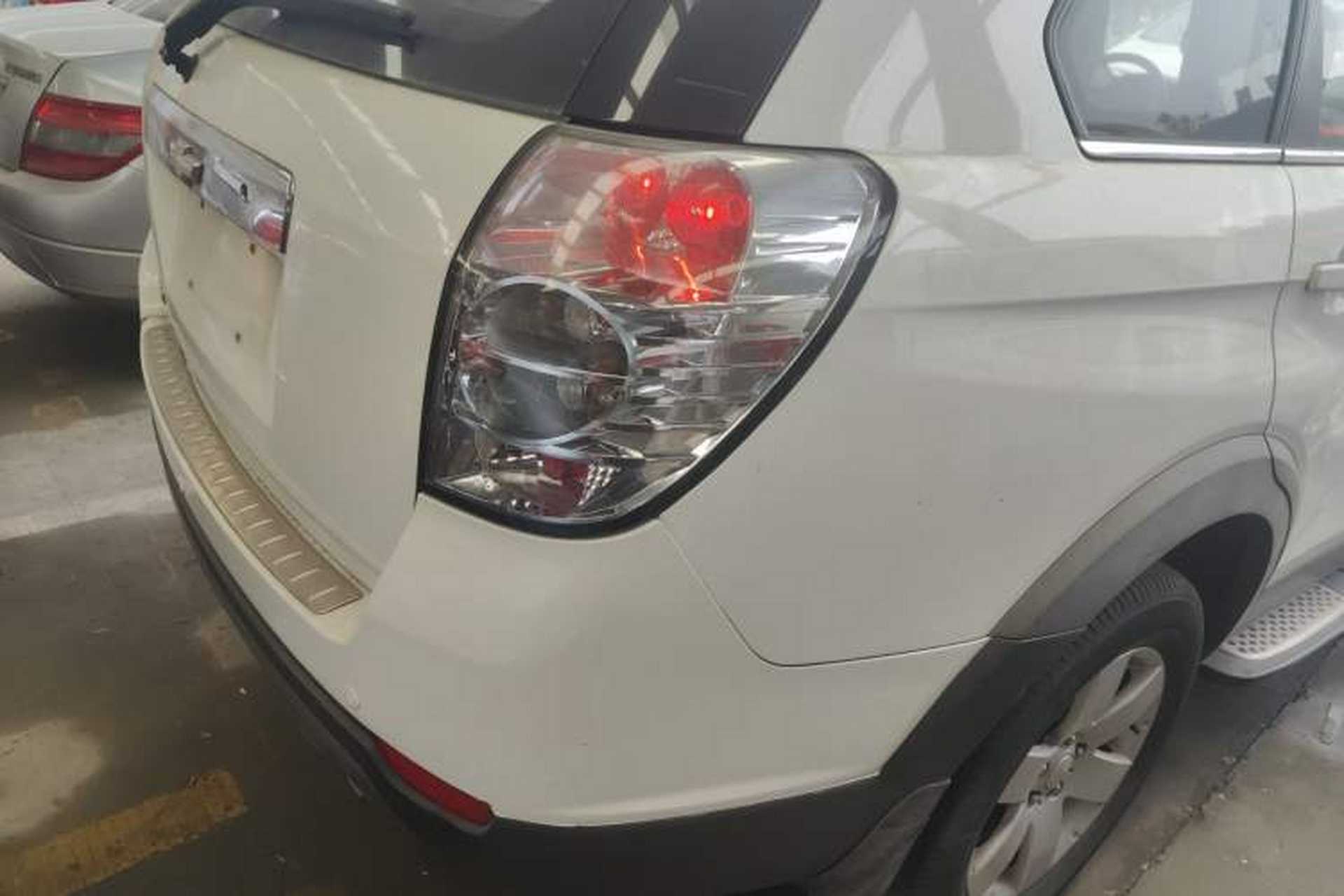 Used Chevrolet Captiva 2014 2.4L Two-Wheel Drive Urban Version 7 Seats Exterior 3