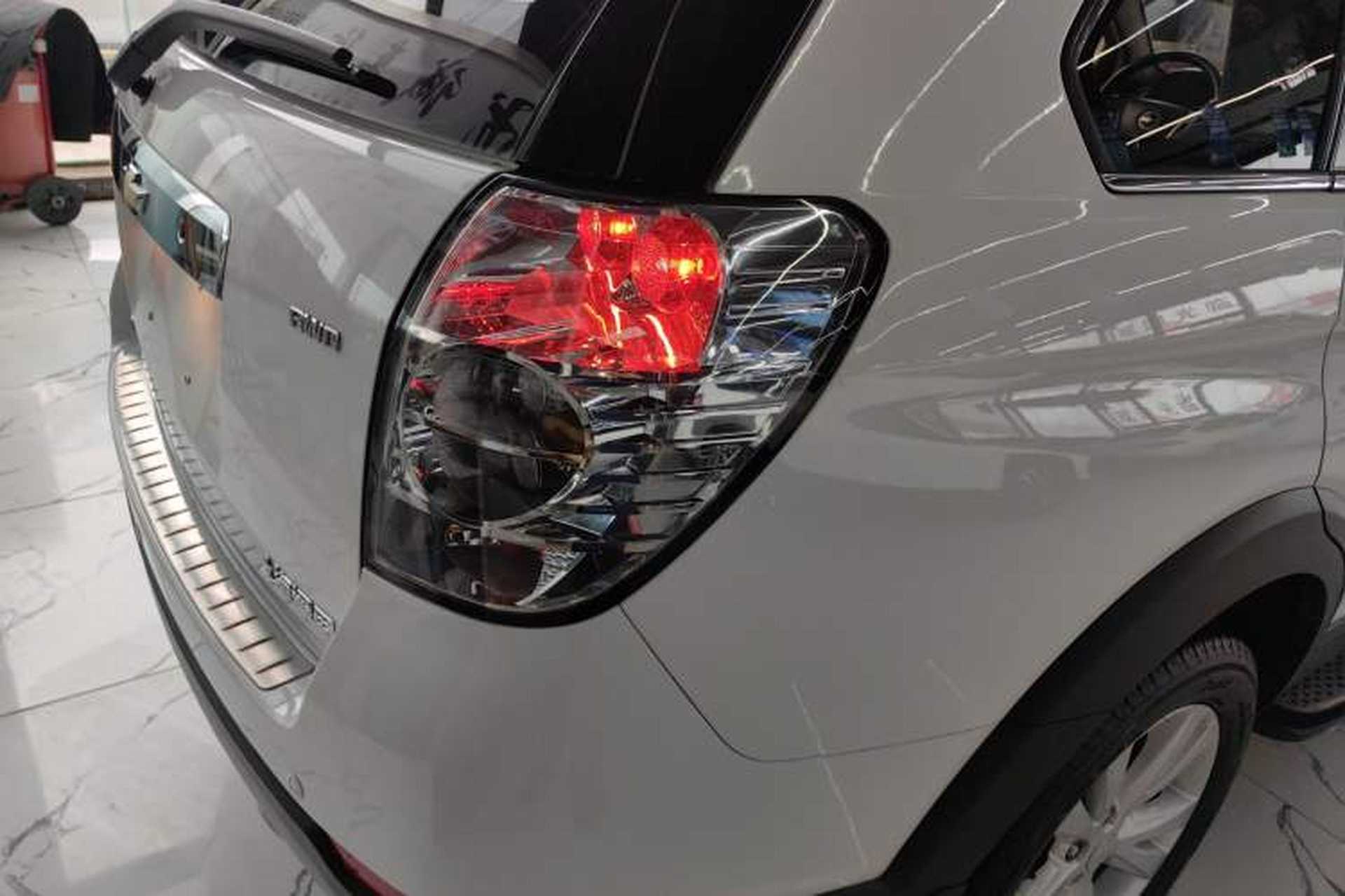 Used Chevrolet Captiva 2014 2.4L 4x4 Flagship Edition 7 Seats Exterior 3