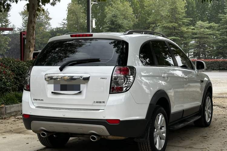Used Chevrolet Captiva 2014 2.4L 4x4 Flagship Edition 7 Seats Exterior 4