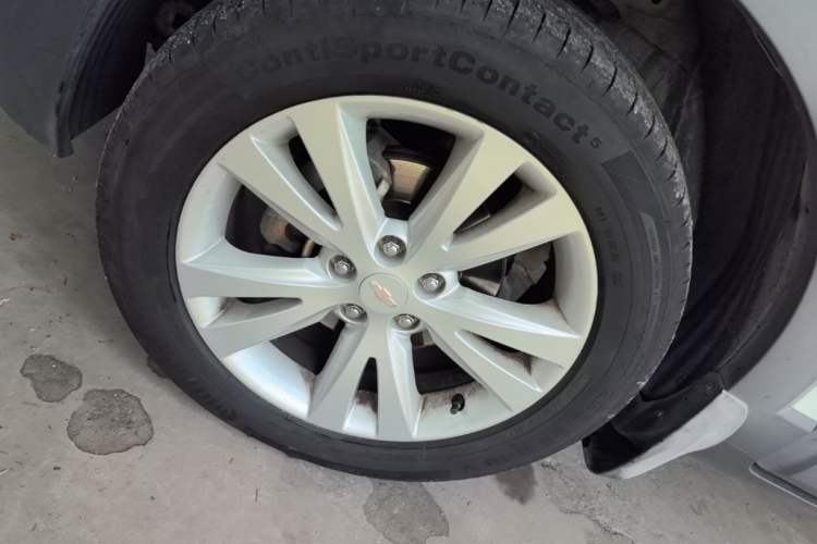 Used Chevrolet Captiva 2014 2.4L 4x4 Flagship Edition 7 Seats Exterior 4