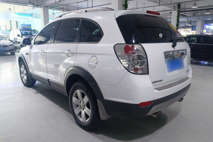 Used Chevrolet Captiva 2014 2.4L Two-Wheel Drive Urban Version 7 Seats Exterior 5