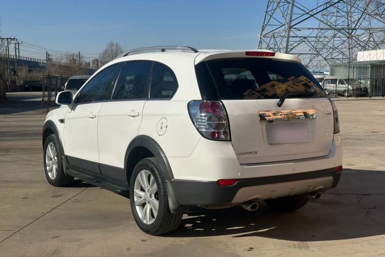 Used Chevrolet Captiva 2014 2.4L 4x4 Flagship Edition 7 Seats Exterior 5