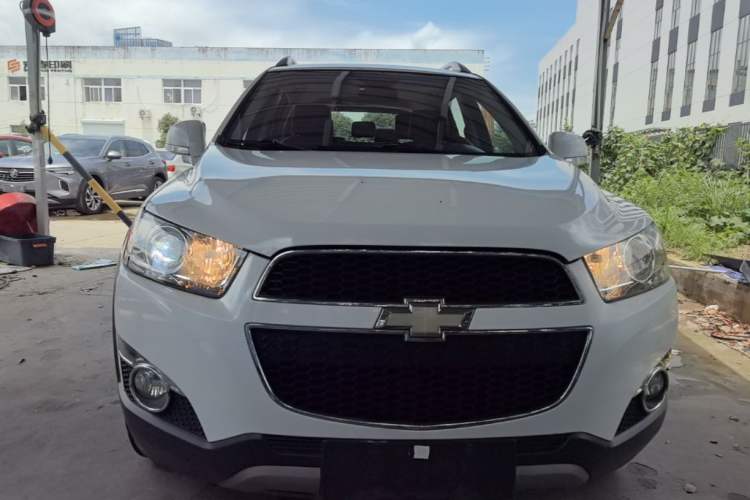 Used Chevrolet Captiva 2014 2.4L 4x4 Flagship Edition 7 Seats Front