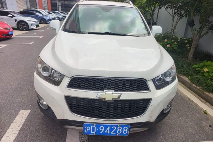 Used Chevrolet Captiva 2014 2.4L 4x4 Flagship Edition 7 Seats Front