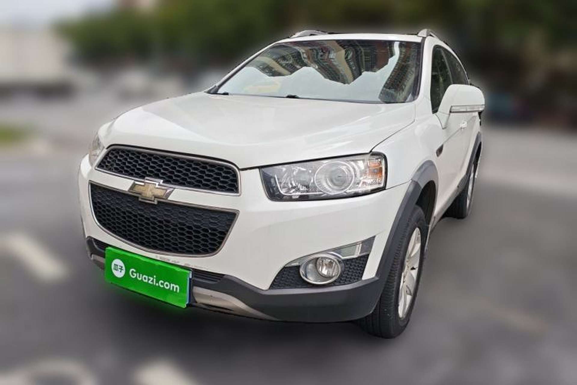 Used Chevrolet Captiva 2014 2.4L Two-Wheel Drive Urban Version 7 Seats Front Left 45 Deg