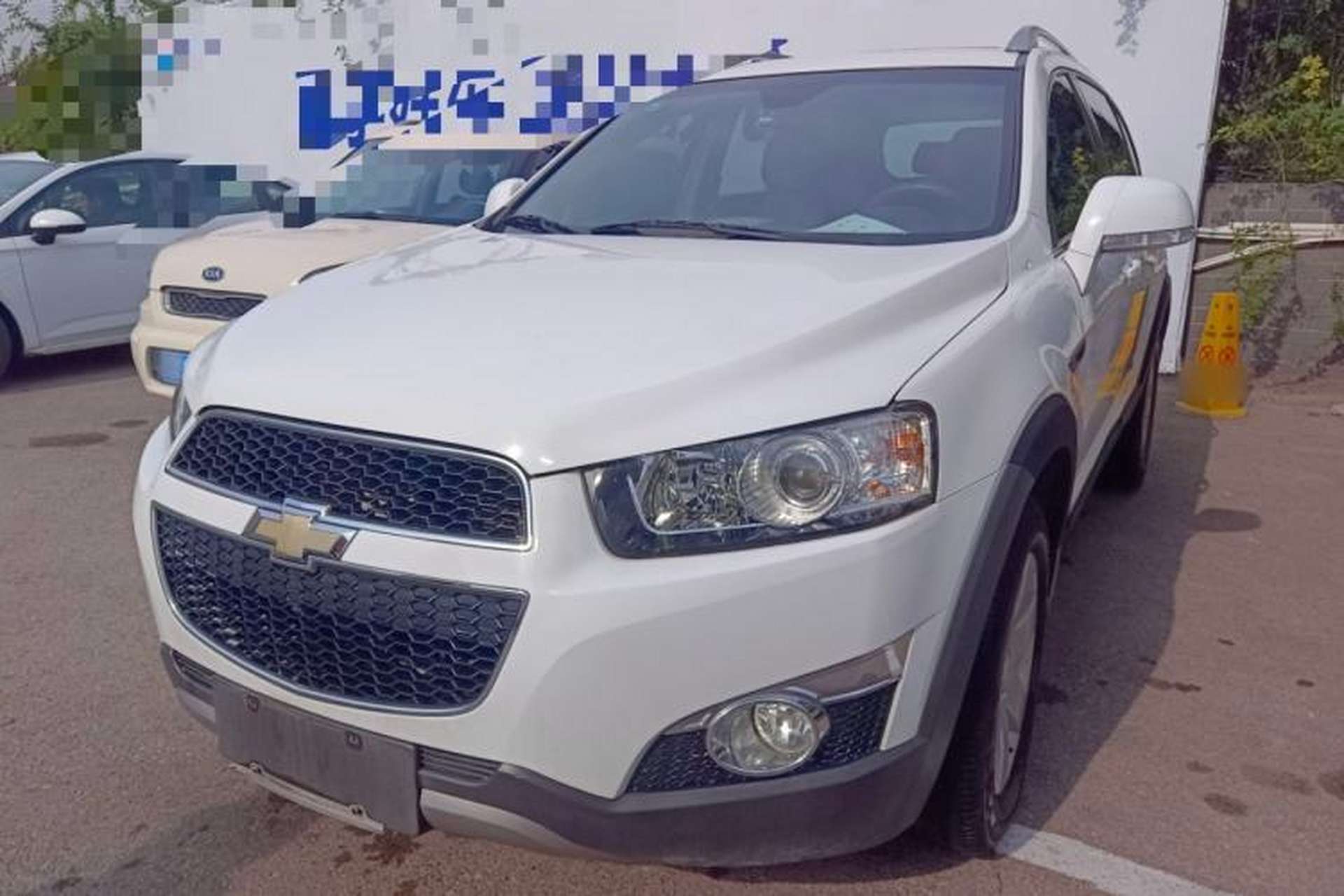 Used Chevrolet Captiva 2014 2.4L Two-Wheel Drive City Edition 5 Seats Front Left 45 Deg