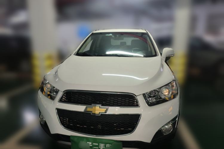 Used Chevrolet Captiva 2014 2.4L 4x4 Flagship Edition 7 Seats Front