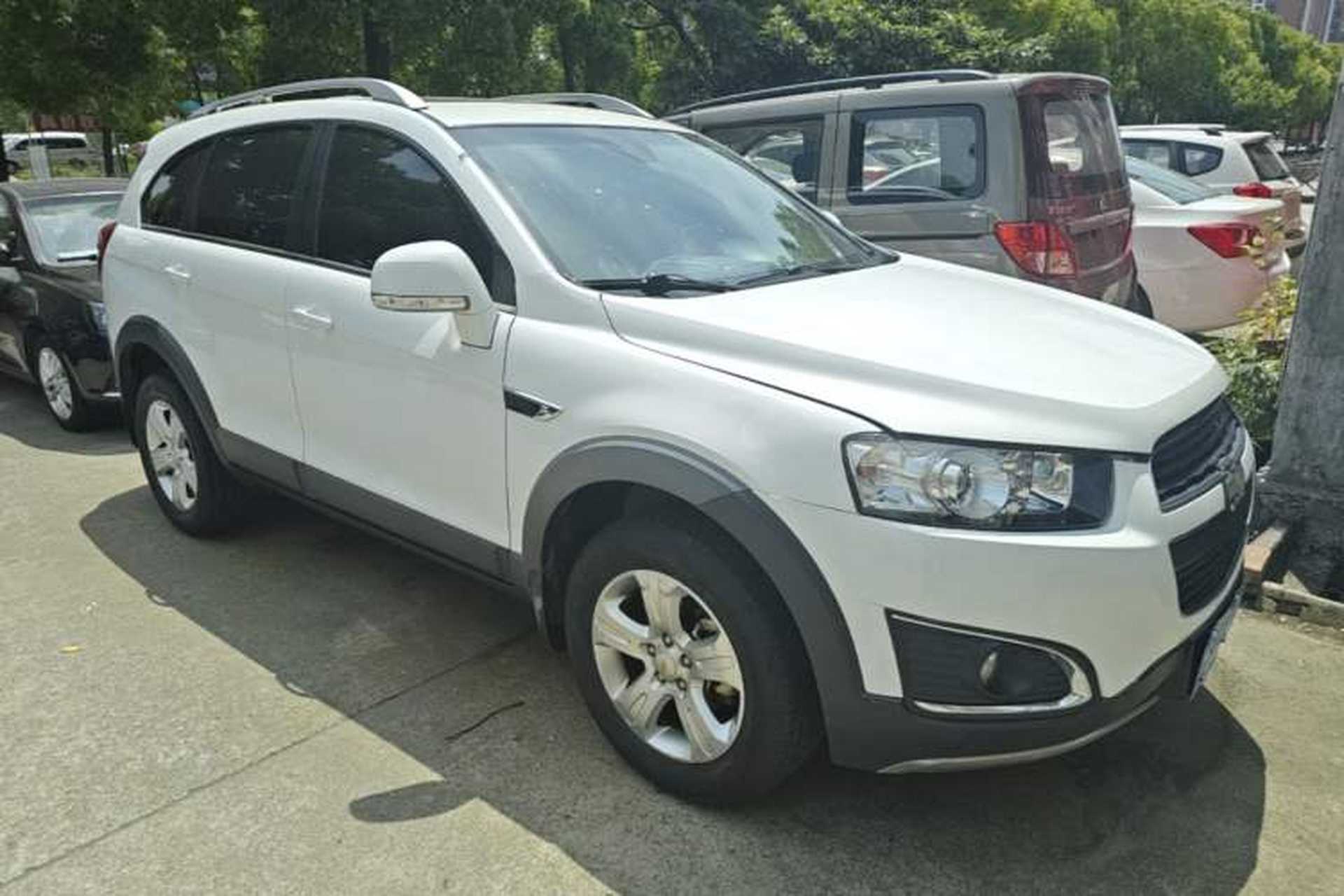 Used Chevrolet Captiva 2014 2.4L Two-Wheel Drive City Edition 5 Seats Front Right 45 Deg