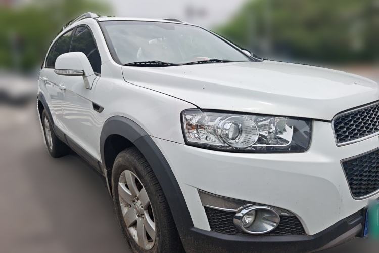 Used Chevrolet Captiva 2014 2.4L Two-Wheel Drive City Edition 5 Seats Front Right 45 Deg