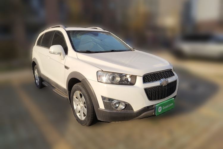 Used Chevrolet Captiva 2014 2.4L Two-Wheel Drive City Edition 5 Seats Front Right 45 Deg