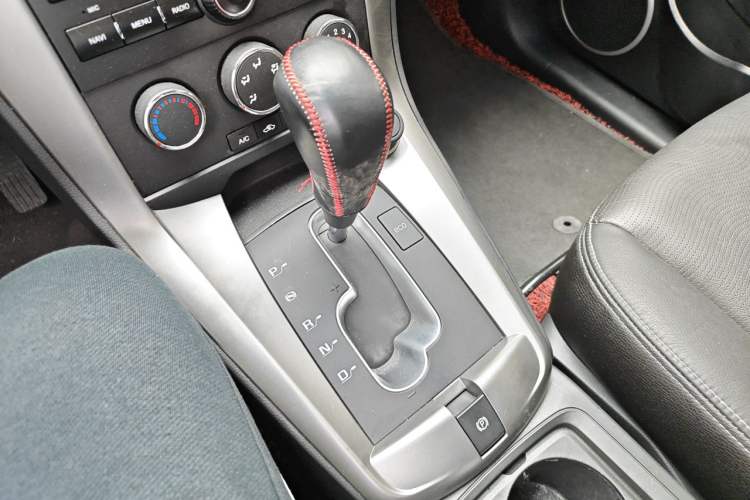Used Chevrolet Captiva 2014 2.4L Two-Wheel Drive Urban Version 7 Seats Gear Lever