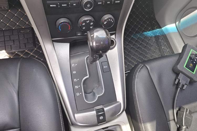 Used Chevrolet Captiva 2014 2.4L Two-Wheel Drive City Edition 5 Seats Gear Lever