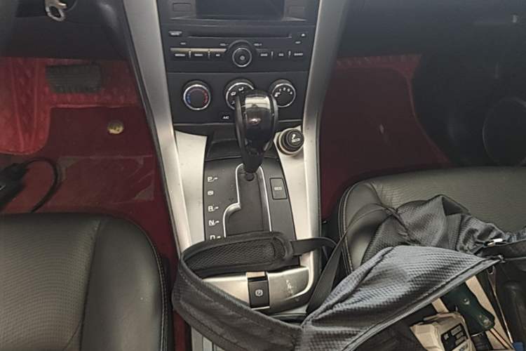 Used Chevrolet Captiva 2014 2.4L Two-Wheel Drive Urban Version 7 Seats Gear Lever