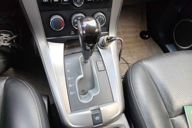 Used Chevrolet Captiva 2014 2.4L Two-Wheel Drive Urban Version 7 Seats Gear Lever