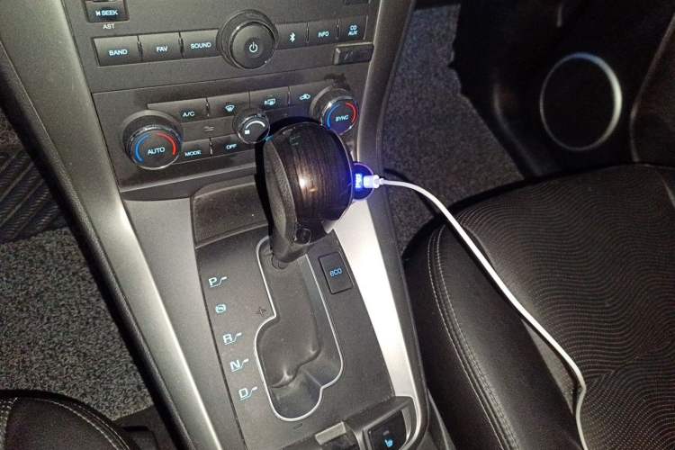 Used Chevrolet Captiva 2014 2.4L 4x4 Flagship Edition 7 Seats Gear Lever