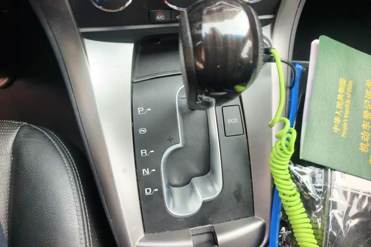 Used Chevrolet Captiva 2014 2.4L Two-Wheel Drive Urban Version 7 Seats Gear Lever
