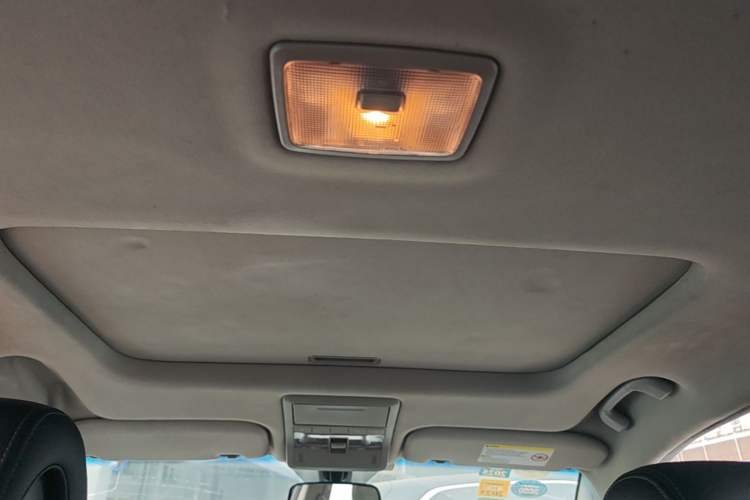 Used Chevrolet Captiva 2014 2.4L 4x4 Flagship Edition 7 Seats Headliner