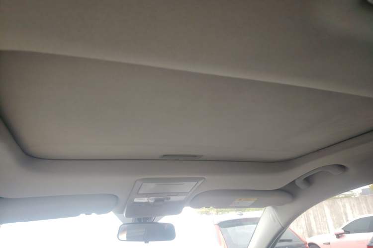 Used Chevrolet Captiva 2014 2.4L 4x4 Flagship Edition 7 Seats Headliner
