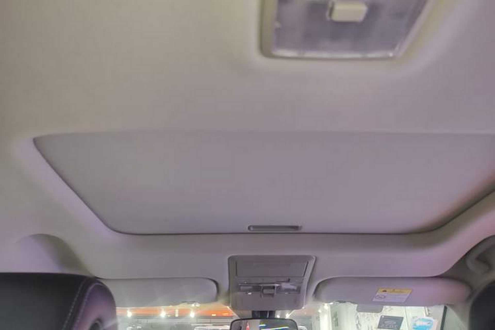 Used Chevrolet Captiva 2014 2.4L 4x4 Flagship Edition 7 Seats Headliner