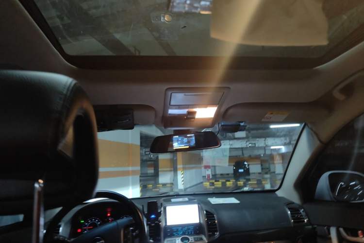 Used Chevrolet Captiva 2014 2.4L 4x4 Flagship Edition 7 Seats Headliner