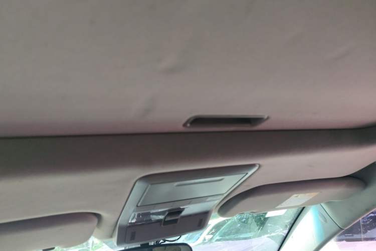 Used Chevrolet Captiva 2014 2.4L 4x4 Flagship Edition 7 Seats Headliner
