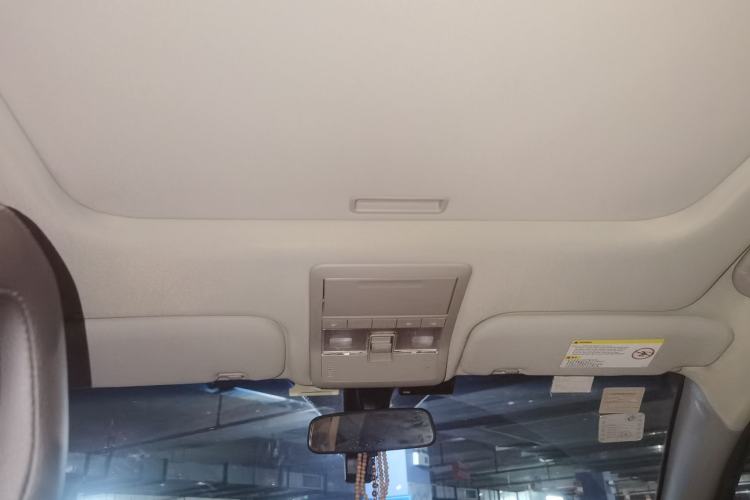 Used Chevrolet Captiva 2014 2.4L 4x4 Flagship Edition 7 Seats Headliner