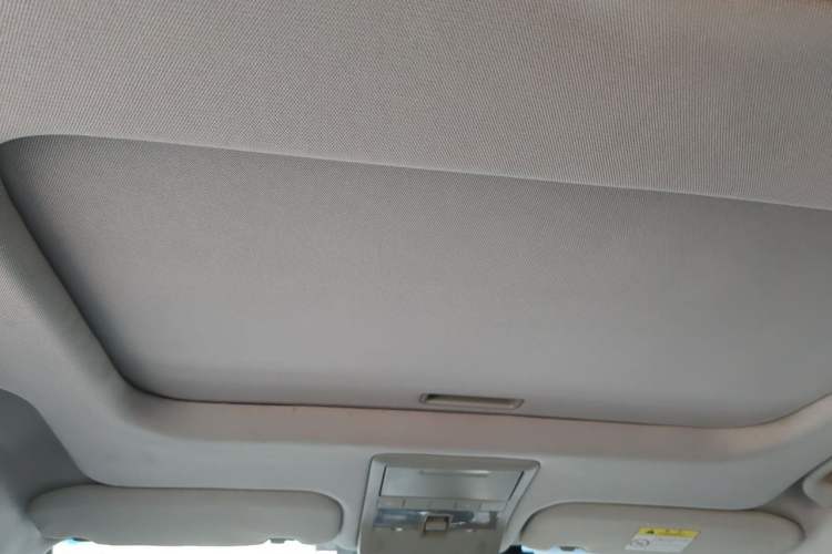 Used Chevrolet Captiva 2014 2.4L 4x4 Flagship Edition 7 Seats Headliner