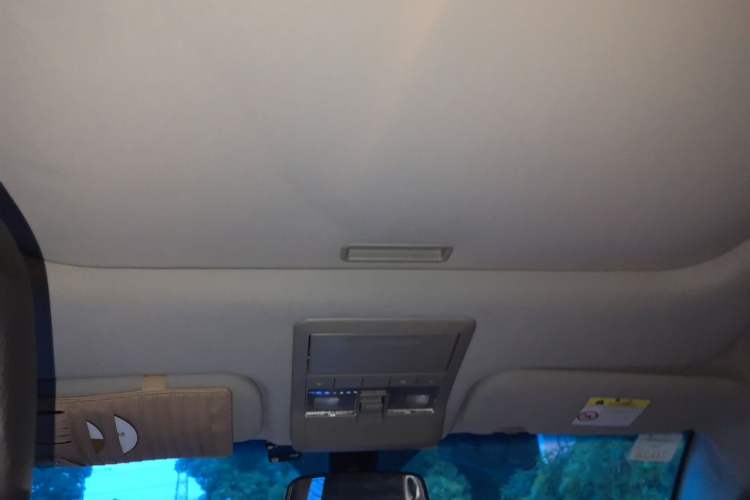 Used Chevrolet Captiva 2014 2.4L 4x4 Flagship Edition 7 Seats Headliner